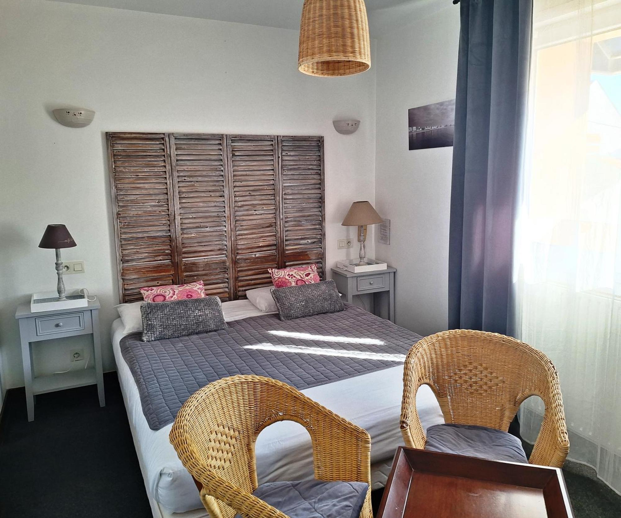 Hotel Les Embruns Sables D'Olonne Les Sables-dʼOlonne Exterior foto